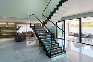 Outdoor & Indoor Railings 